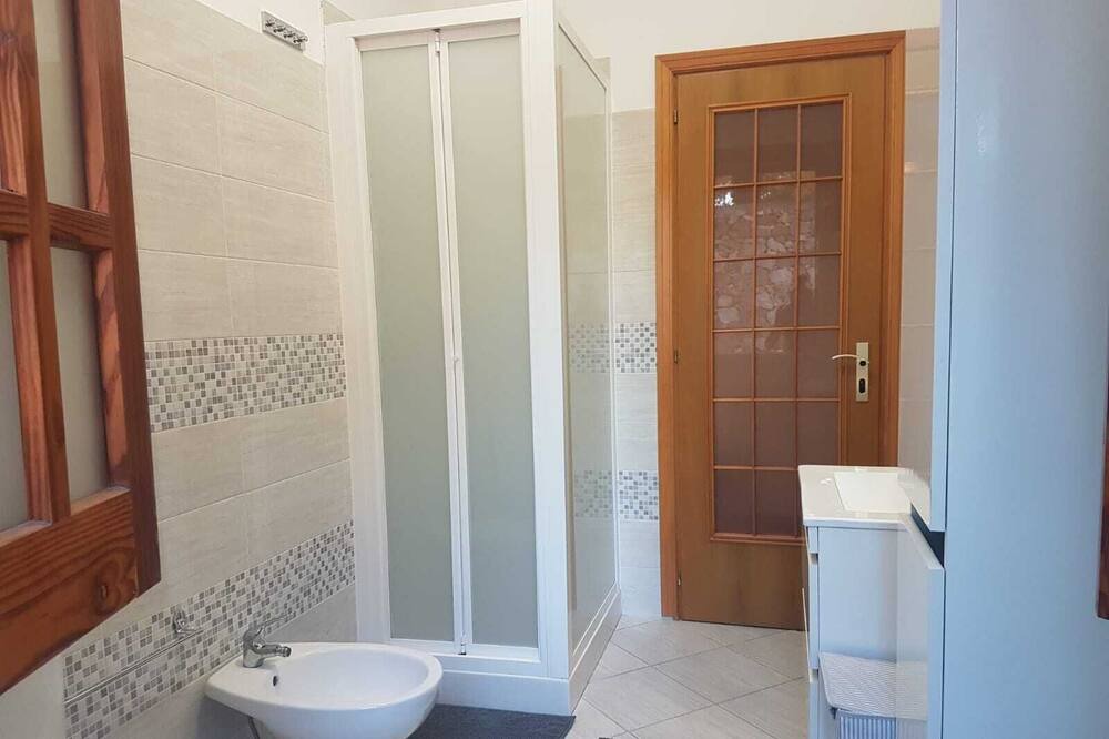 Photo of Bathroom in Isola