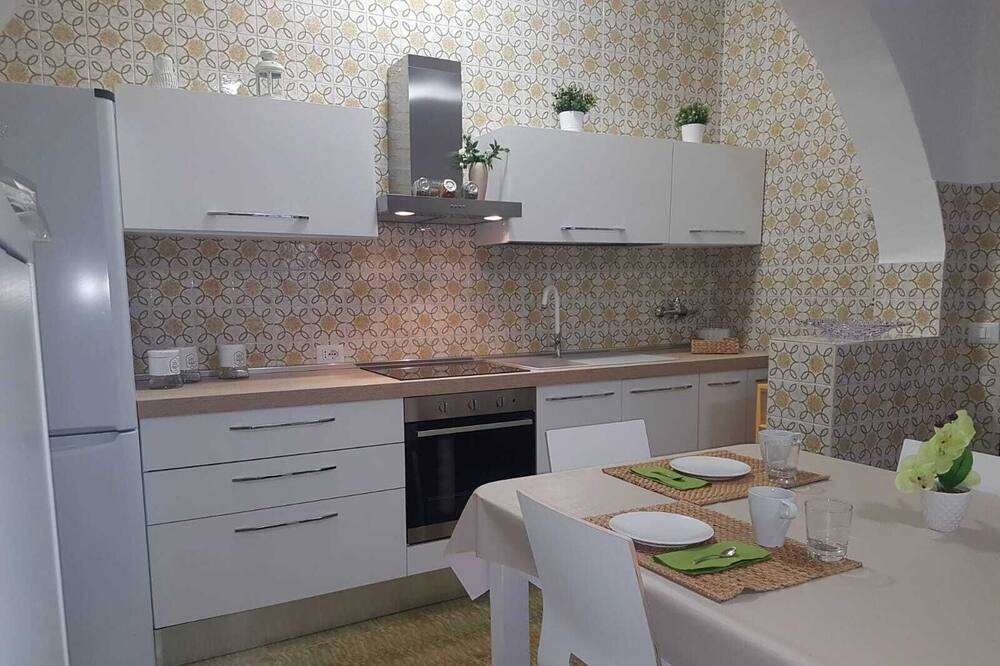 Photo of Kitchen in Isola
