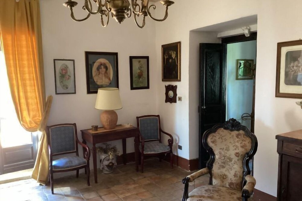 Photo of Livingroom in Buccino
