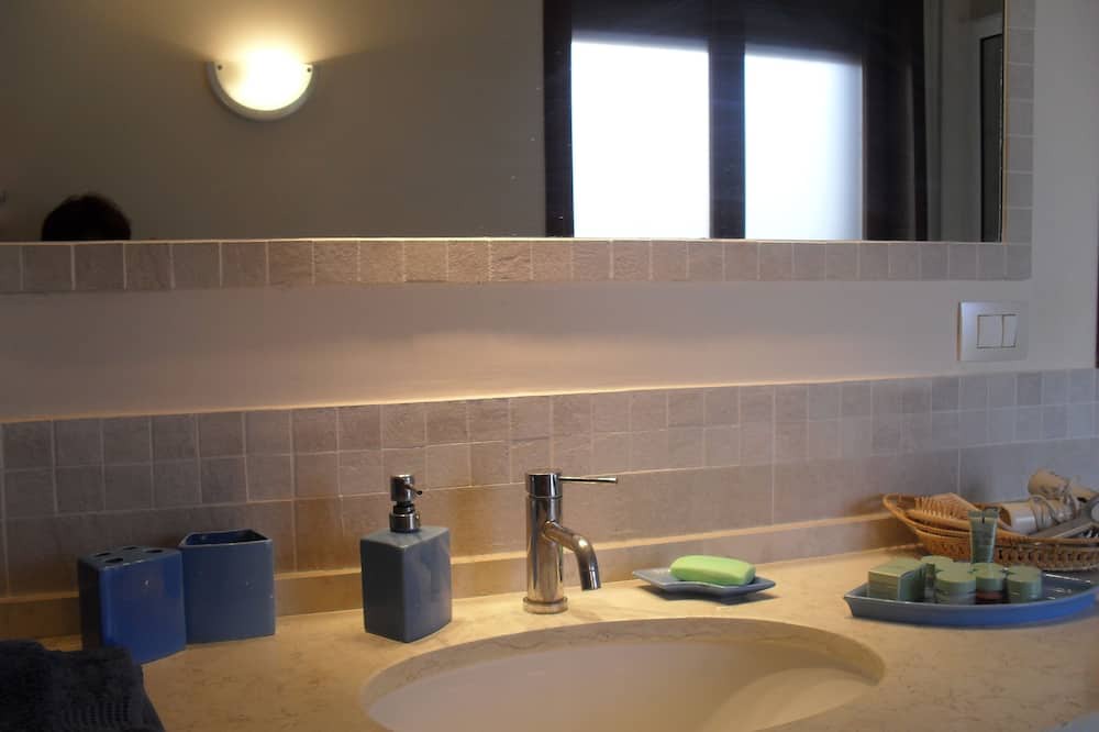 Photo of Bathroom in Nicolosi
