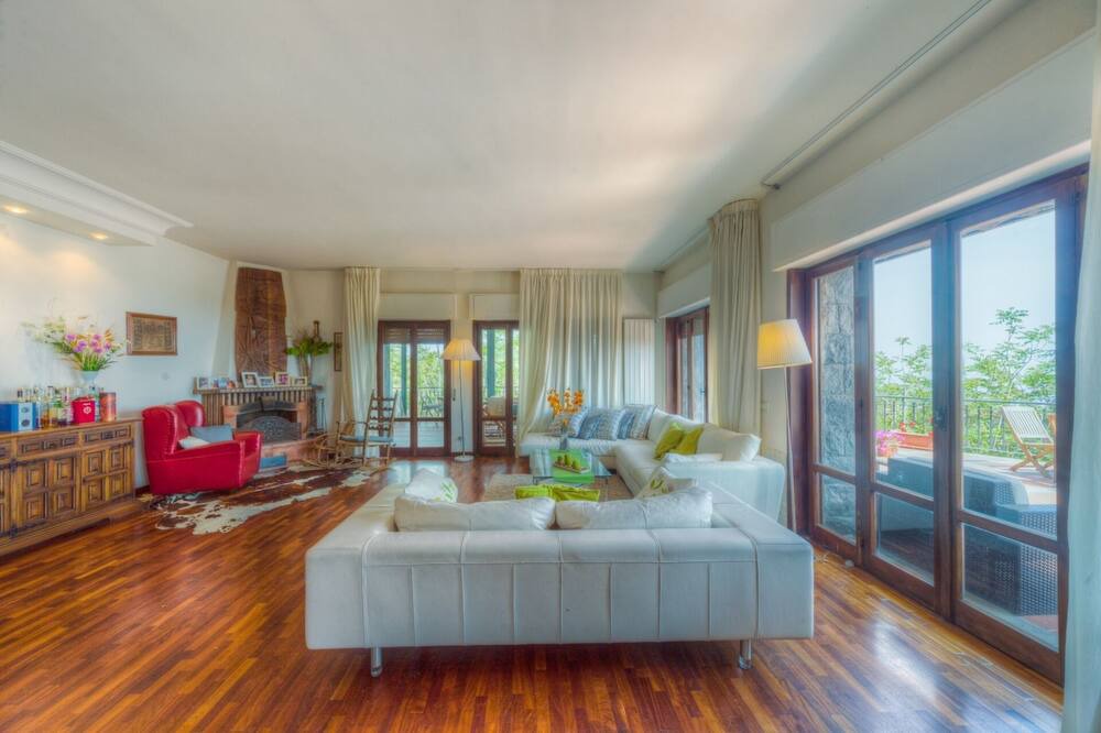 Photo of Livingroom in Nicolosi