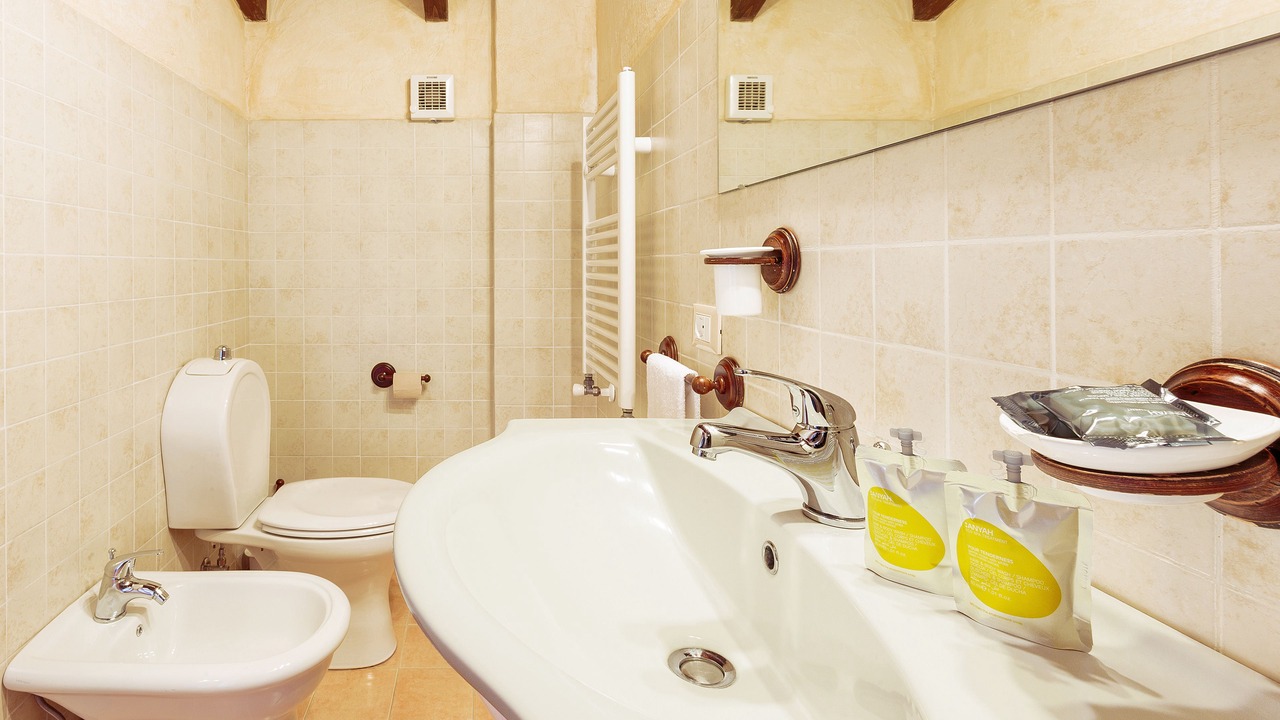 Photo of Bathroom in Biancavilla