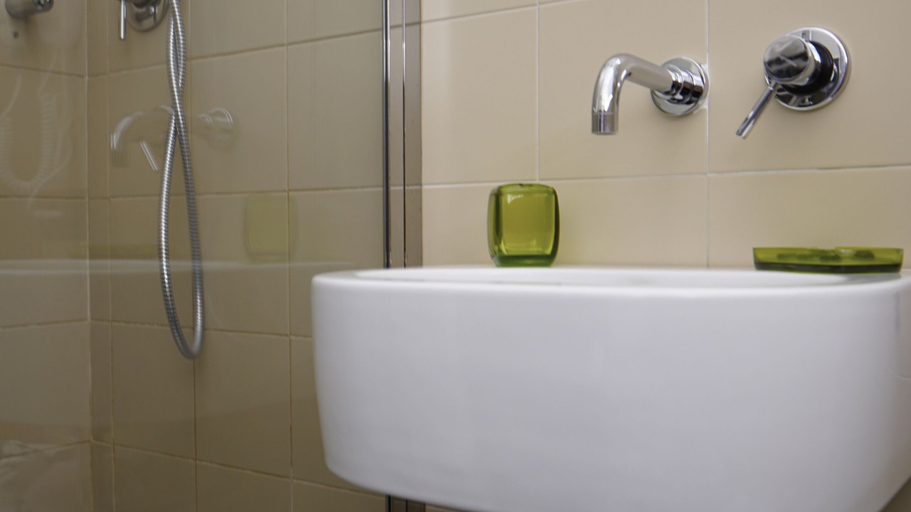 Photo of Bathroom in Picanello-Ognina-Barriera-Canalicchio