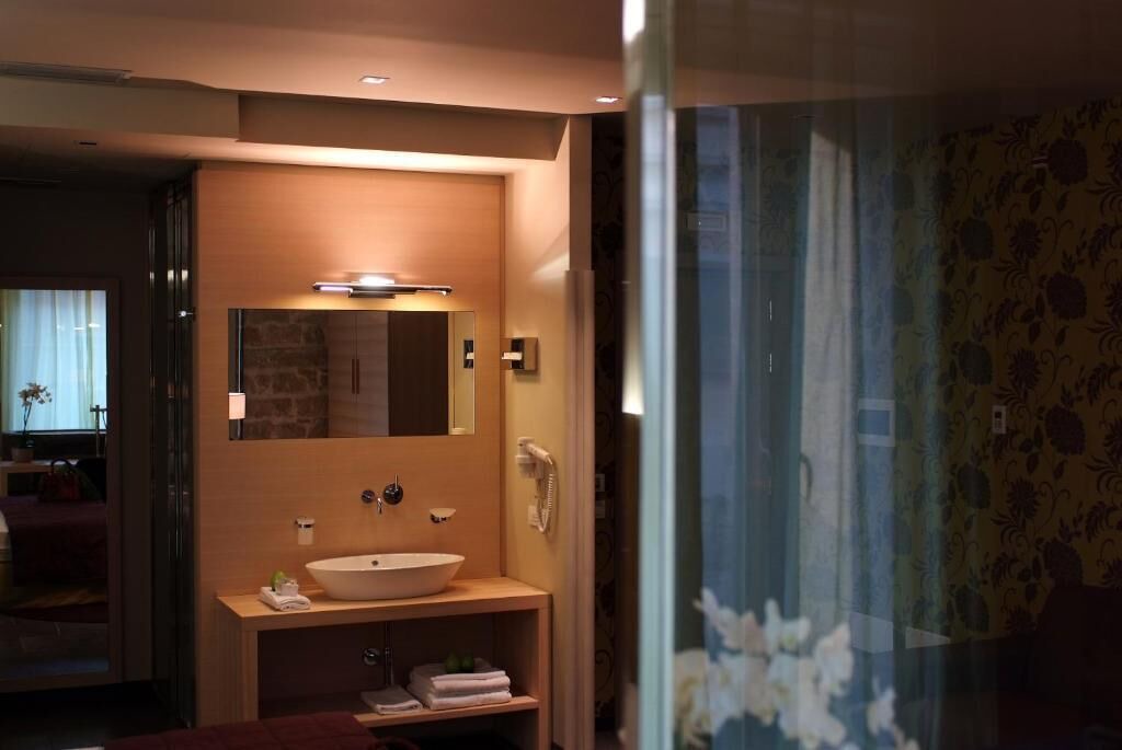 Photo of Bathroom in Comiso
