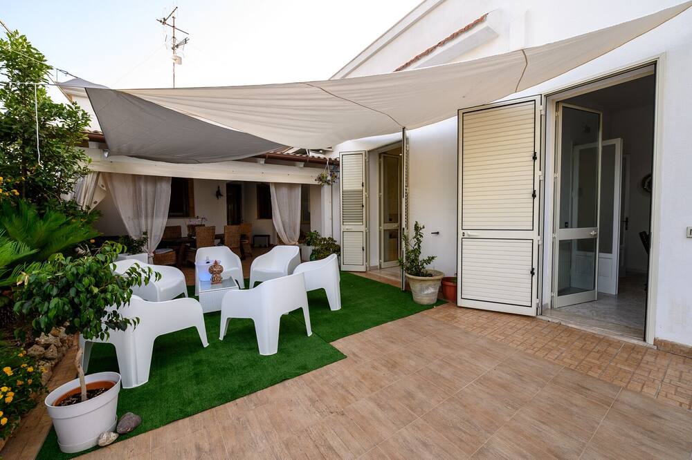 Photo of Patio Balcony in Digerbato