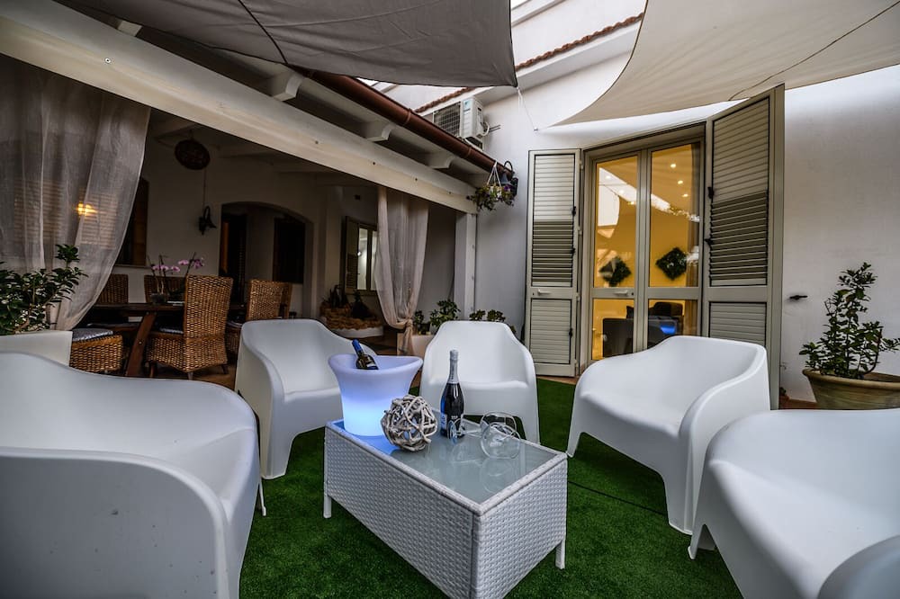 Photo of Patio Balcony in Digerbato