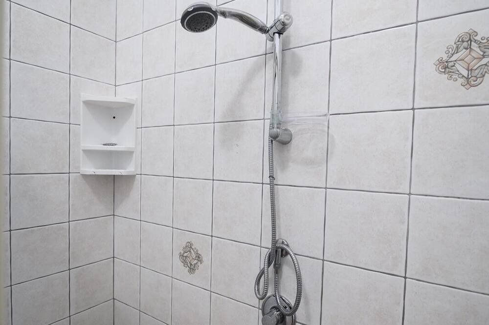 Photo of Bathroom in Digerbato