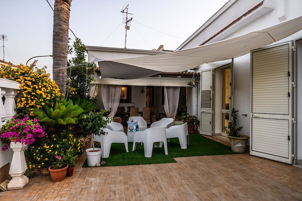Photo of Patio Balcony in Digerbato
