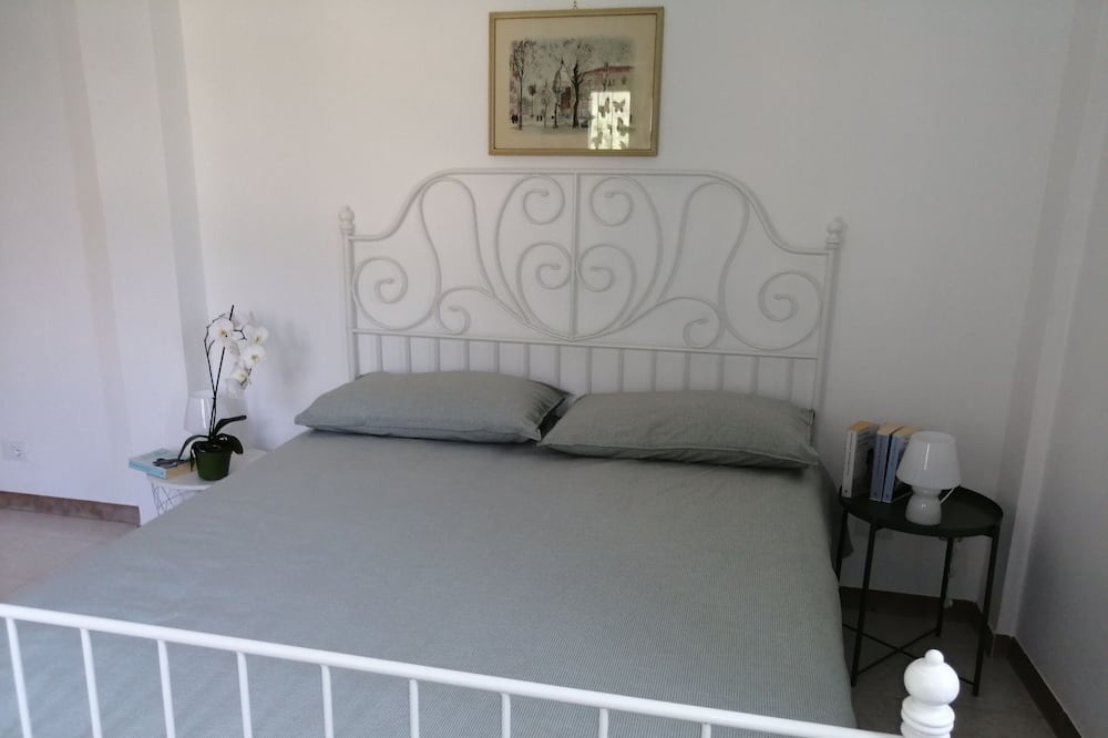 Photo of Bedroom in Addaura