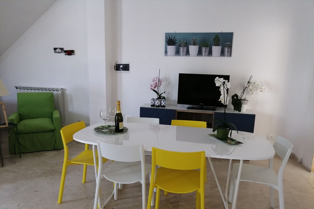 Photo of Livingroom in Addaura