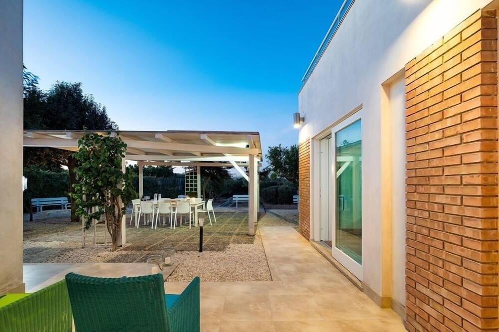 Photo of Patio Balcony in Sicily South Coast