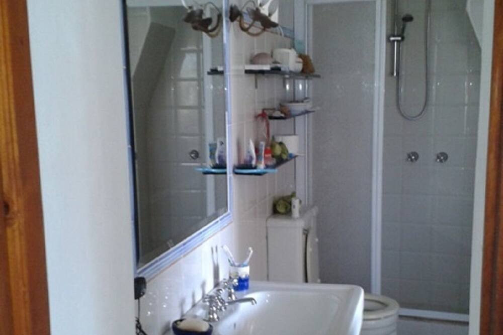 Photo of Bathroom in Filicudi Porto