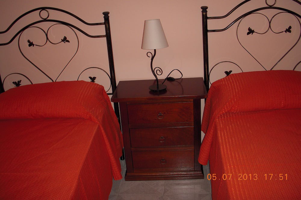 Photo of Bedroom in Avola