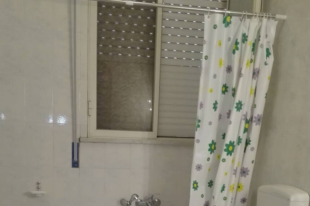 Photo of Bathroom in Avola