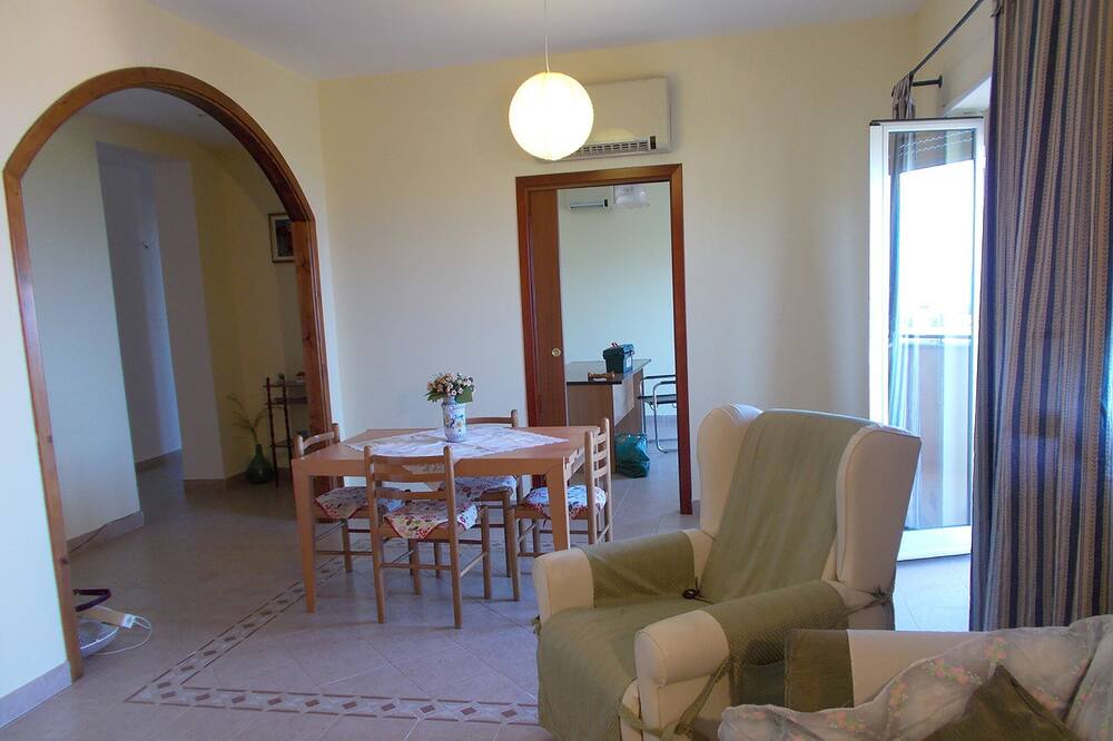 Photo of Livingroom in Termini Imerese