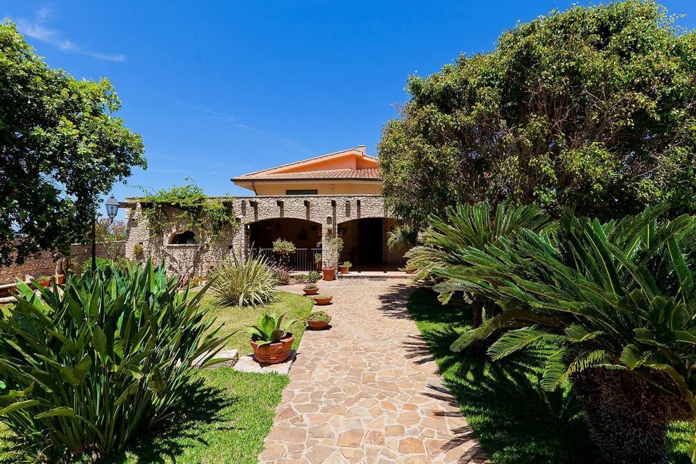 Photo of Outdoor in Cinisi