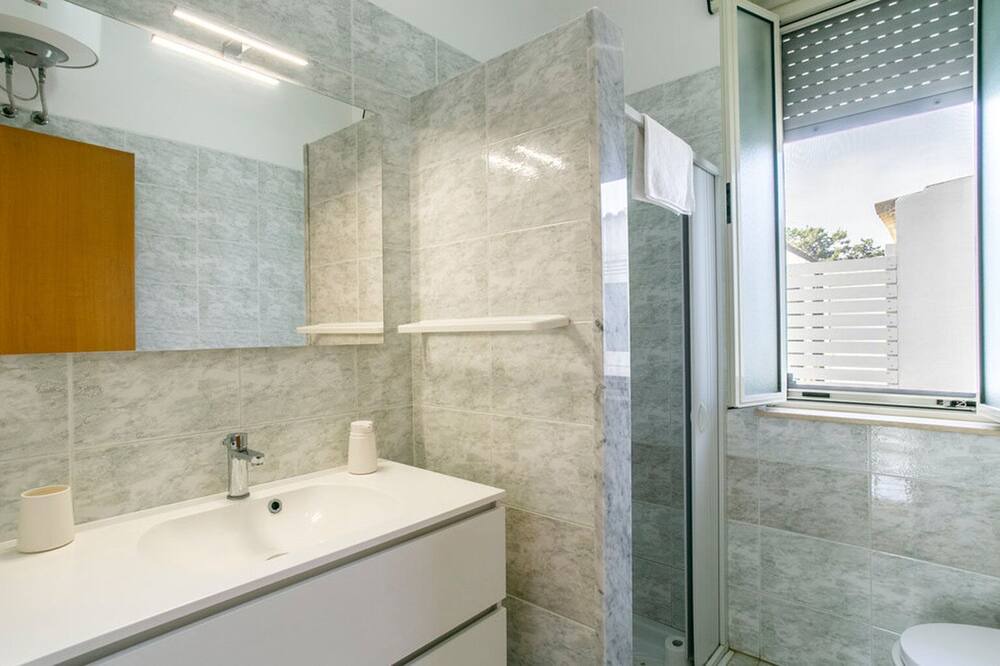 Photo of Bathroom in Reitani