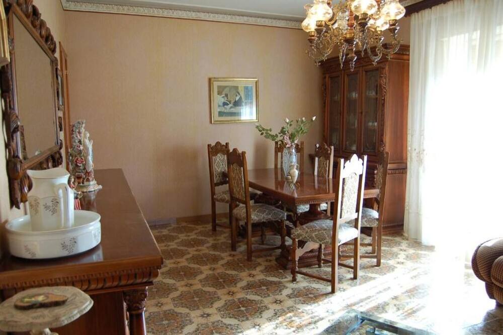 Photo of Kitchen in Maletto