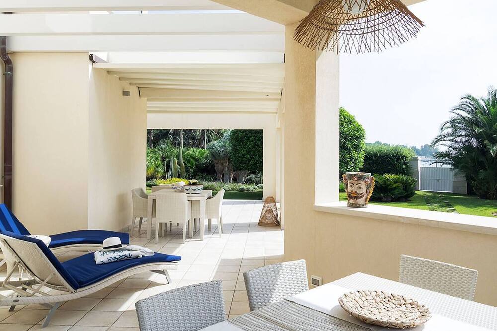 Photo of Patio Balcony in Fontane Bianche