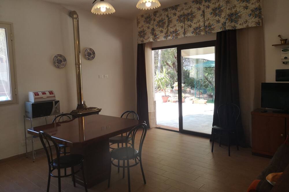Photo of Livingroom in San Mauro Castelverde