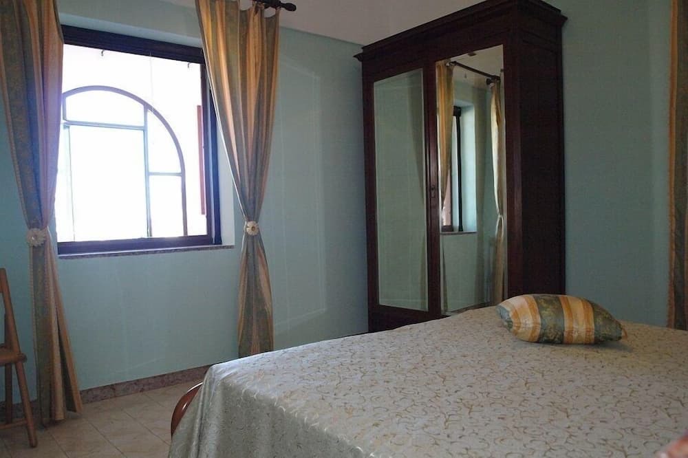 Photo of Bedroom in Pantelleria