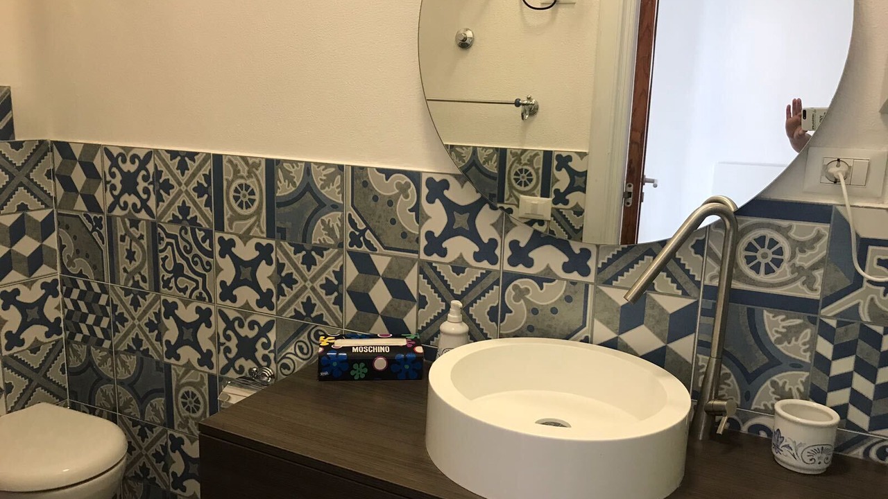 Photo of Bathroom in Vulcano Porto