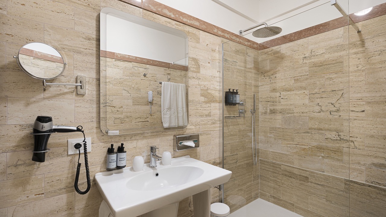 Photo of Bathroom in Campofelice di Roccella