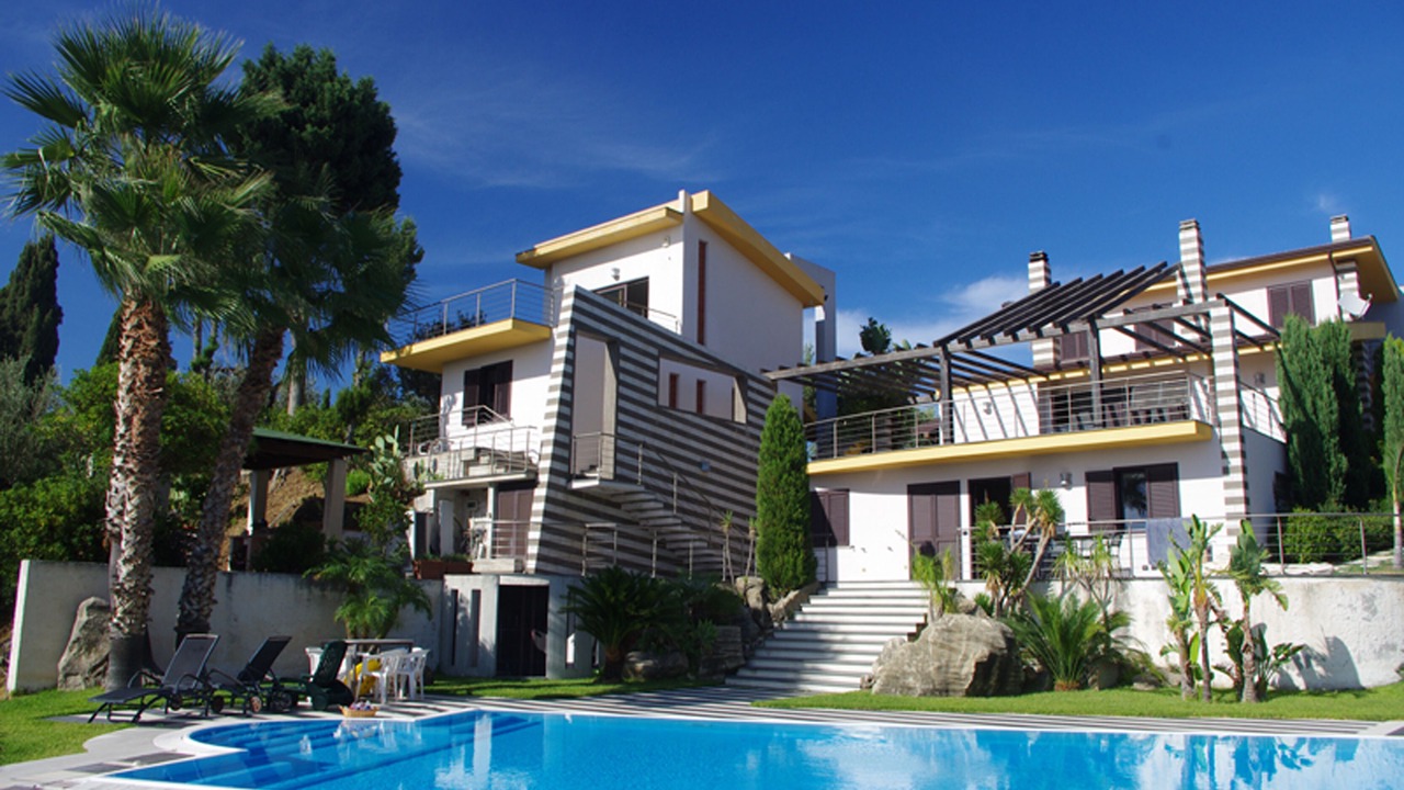 Photo of Outdoor in Barcellona Pozzo di Gotto