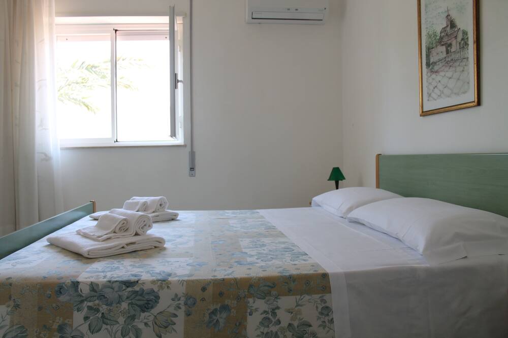 Photo of Bedroom in Santa Maria del Focallo