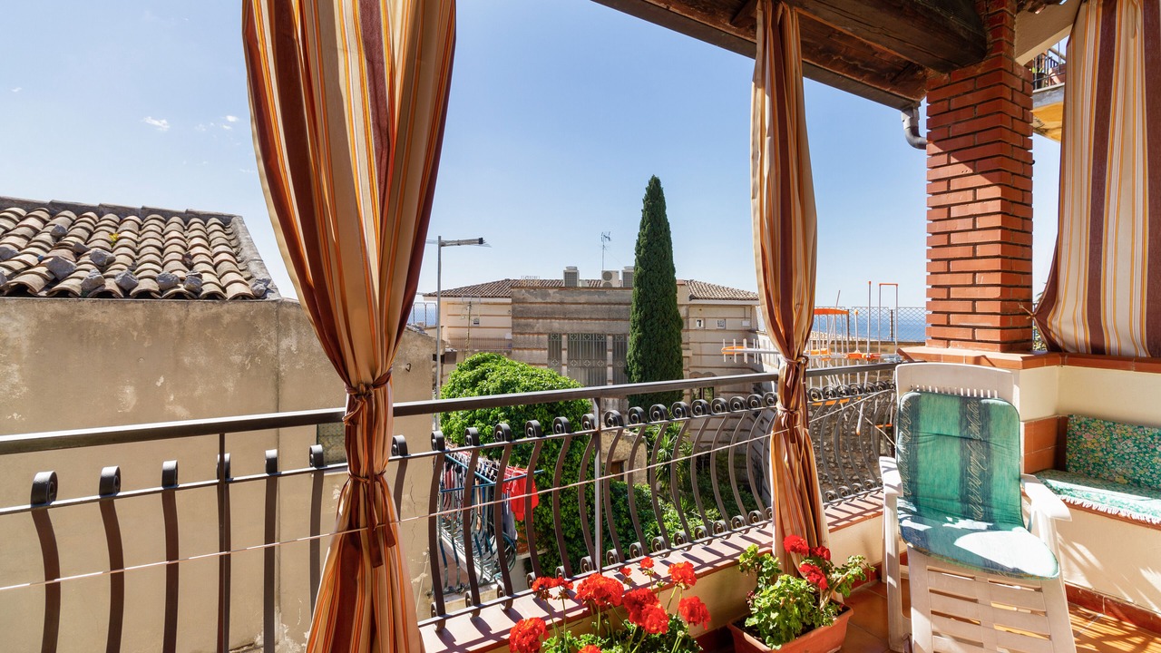 Photo of Patio Balcony in Taormina City Centre