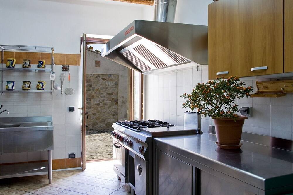Photo of Kitchen in Petralia Sottana