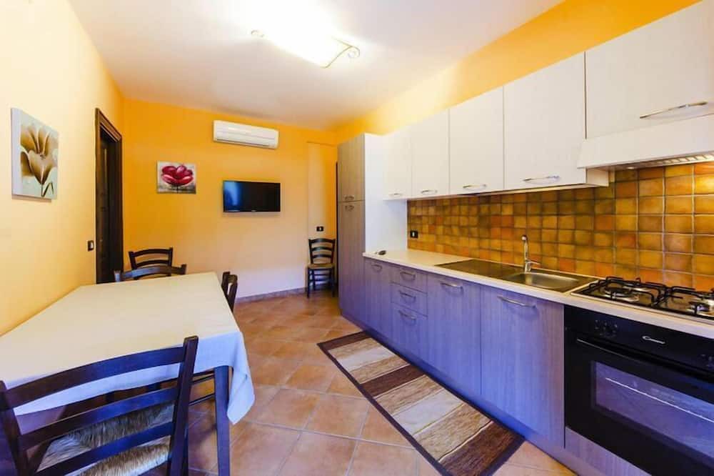 Photo of Kitchen in Contrada Pistavecchia 2