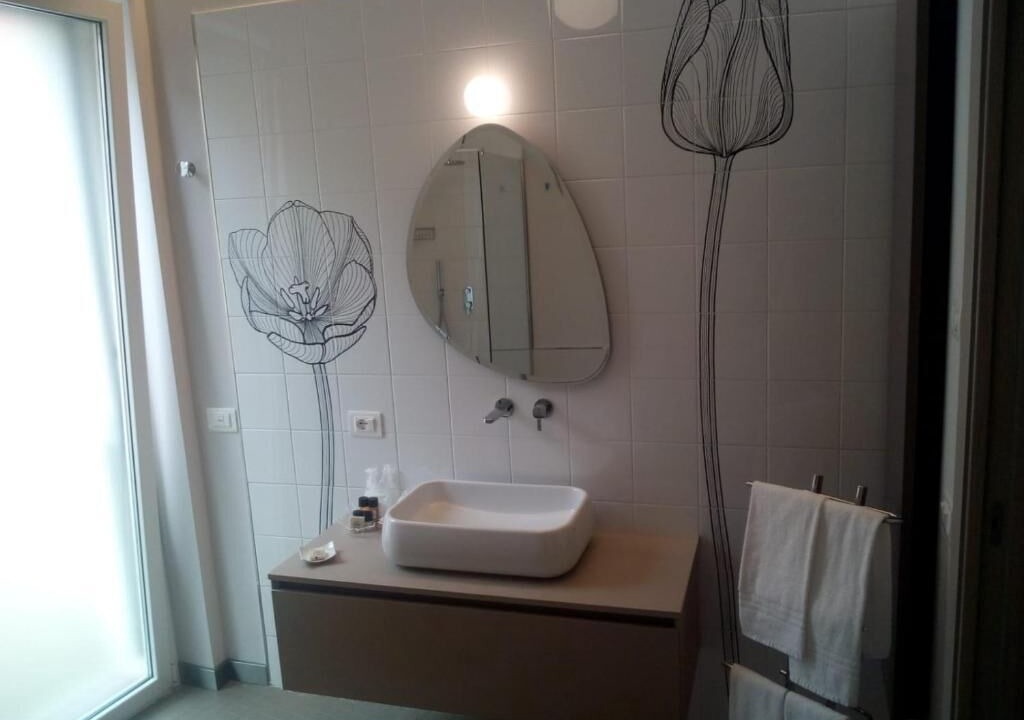 Photo of Bathroom in Aci Trezza