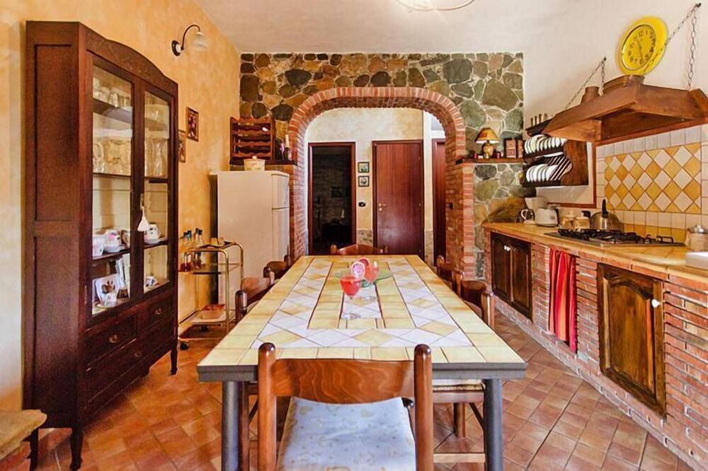 Photo of Livingroom in Mitogio