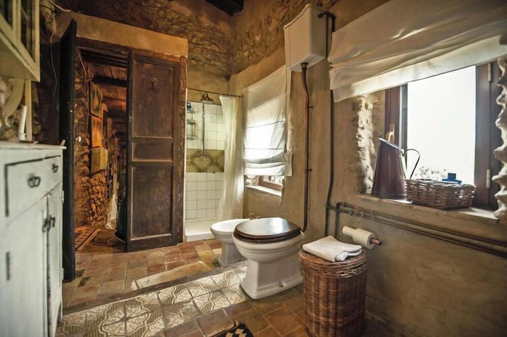 Photo of Bathroom in Pietraperzia