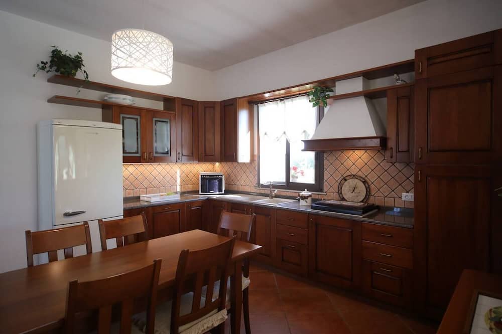 Photo of Kitchen in Paceco