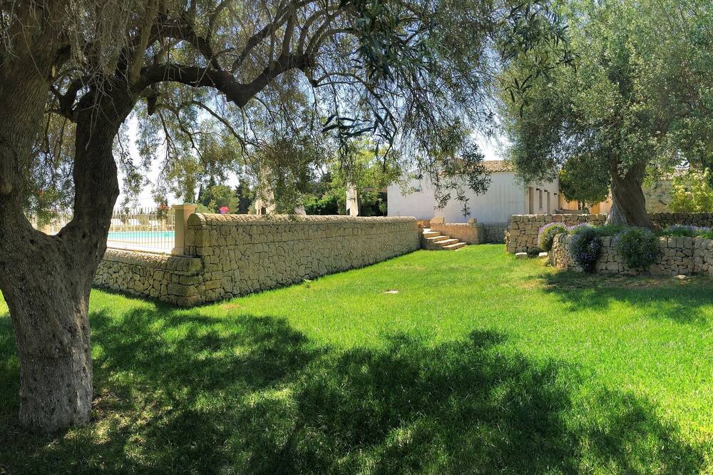 Photo of Outdoor in Noto