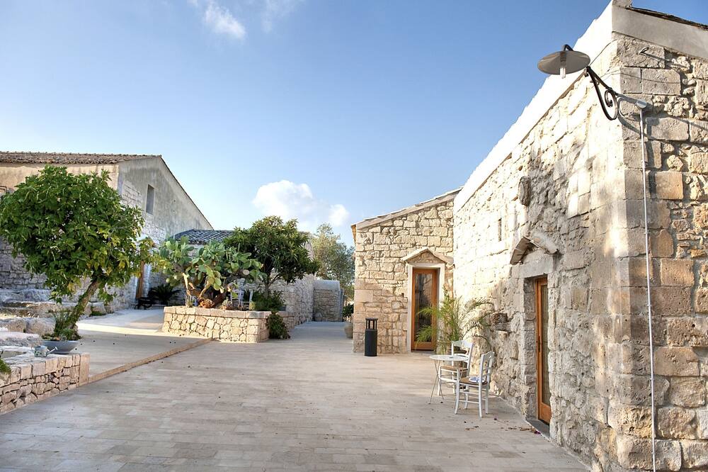 Photo of Outdoor in Noto