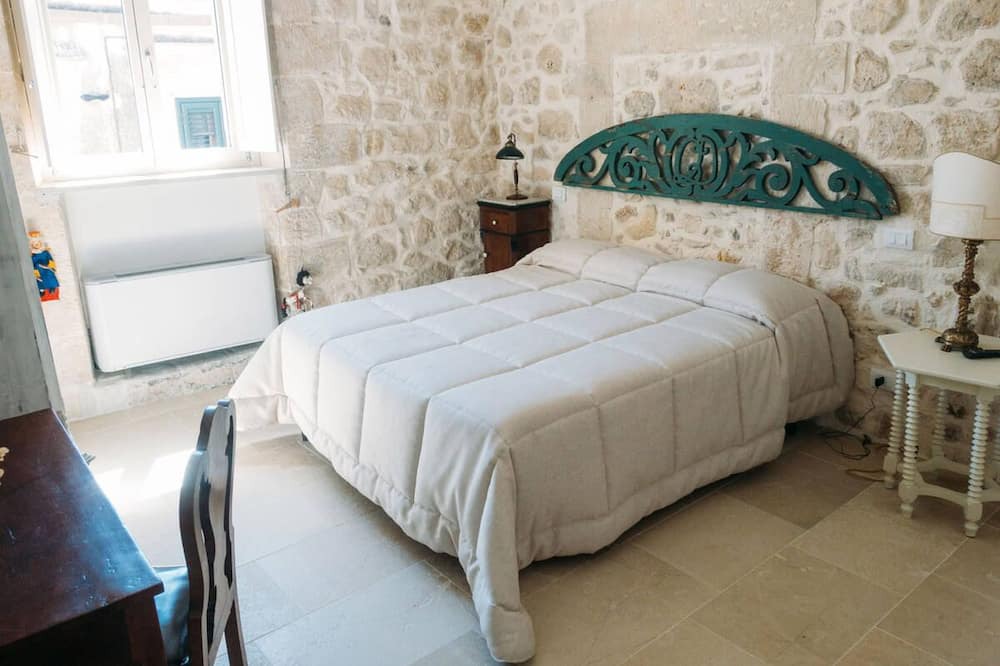 Photo of Bedroom in Palazzolo Acreide Historic Centre