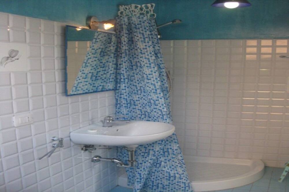 Photo of Bathroom in Furci Siculo