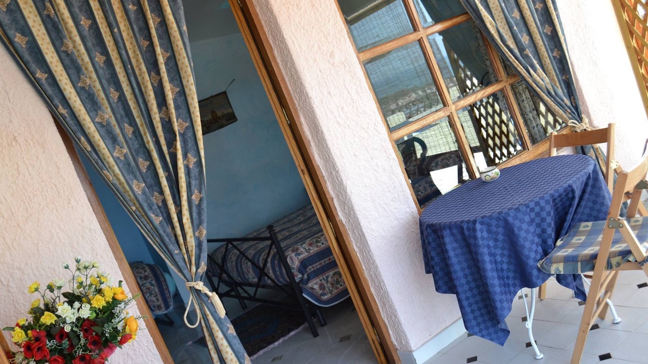 Photo of Patio Balcony in Furnari