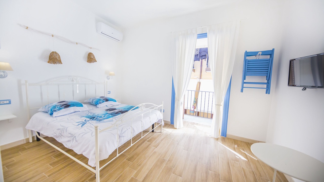 Photo of Bedroom in Old Town
