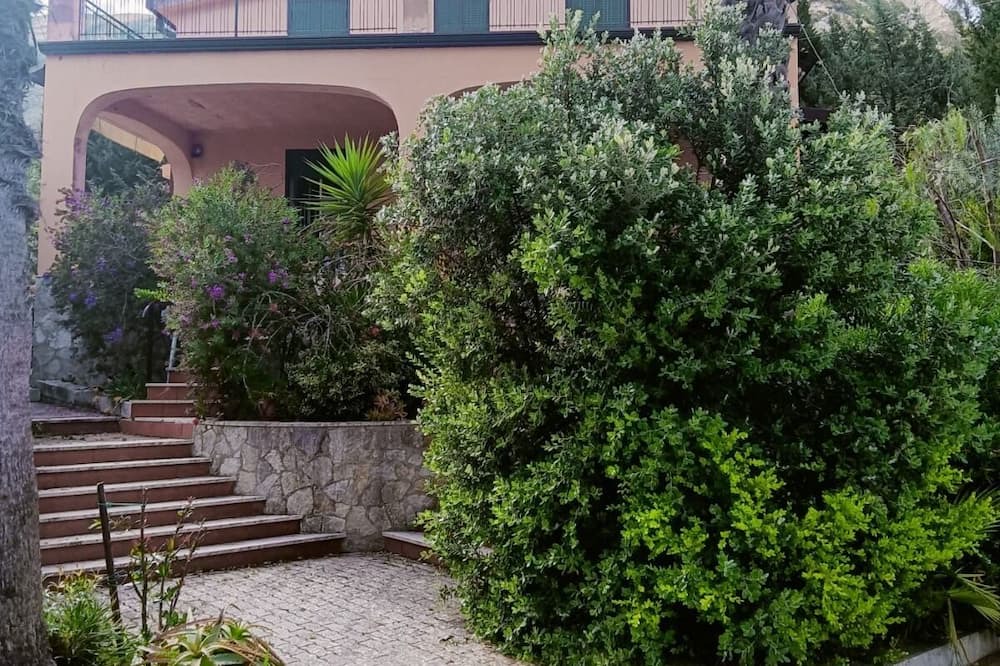Photo of Outdoor in Casteltermini