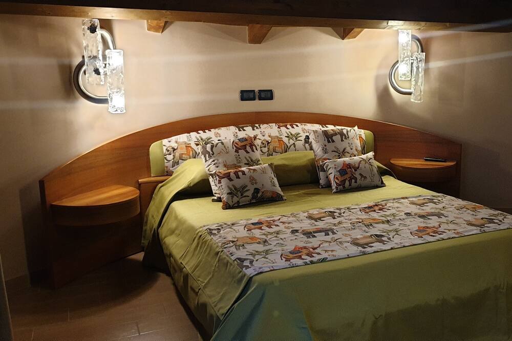 Photo of Bedroom in Mitogio
