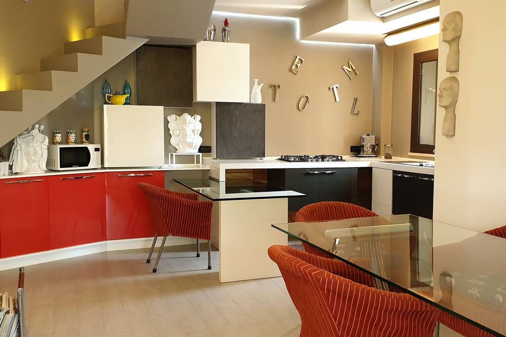 Photo of Kitchen in Mitogio