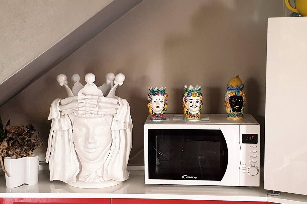 Photo of Kitchen in Mitogio