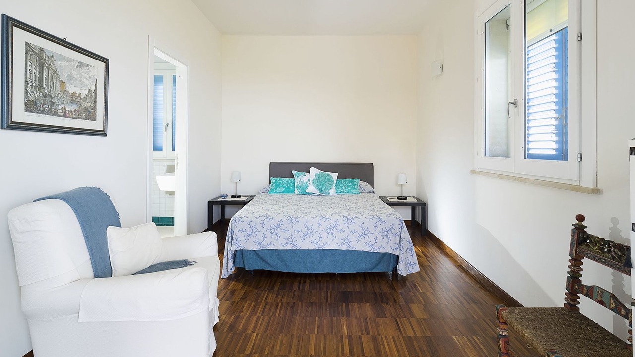 Photo of Bedroom in Augusta