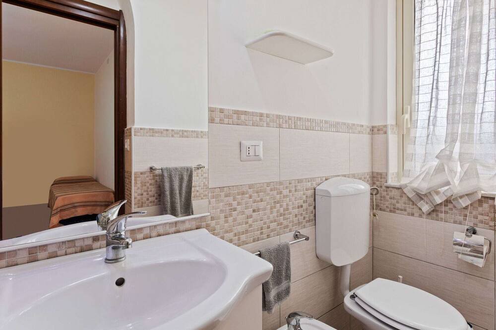 Photo of Bathroom in Nizza di Sicilia