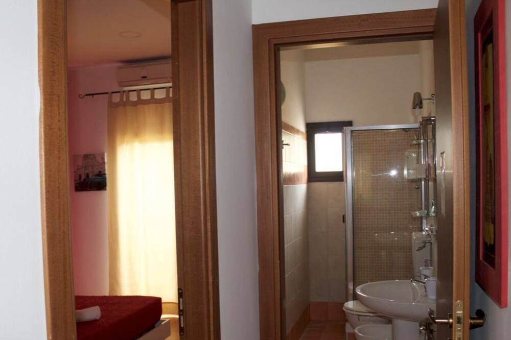 Photo of Bathroom in San Giorgio-Librino-San Giuseppe la Rena-Zia Lisa-Villaggio Sant'Agata