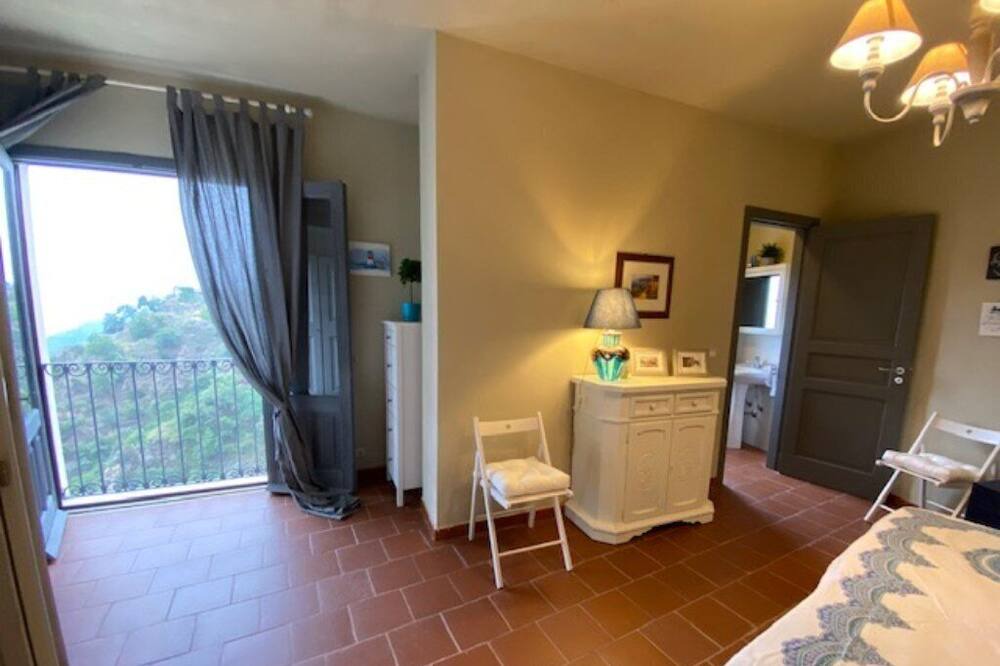 Photo of Bedroom in Savoca